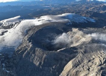 COLOMBIA: Ordenan evacuación masiva por actividad de volcán