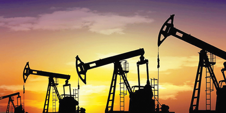 El petróleo sube 8% tras el recorte de más de un millón de barriles