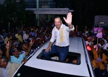 Abel Martínez dice que va a “recuperar” la paz