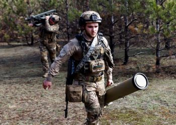 BRUSELAS: La OTAN no ve cambio en la posición nuclear de Rusia