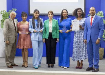 Caesco realiza primera entrega de los premios «Periodismo de Juventud 2023»