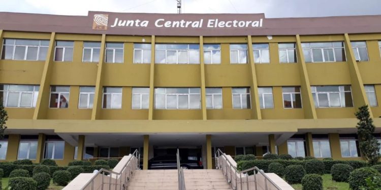 JCE modifica resolución: Acoge parcialmente petición de partidos y amplía plazo de las reservas