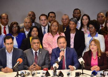 Abel reconoce que "mucha gente" aún no sabe que él es candidato pero dice que la situación cambiará