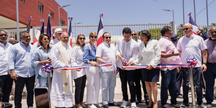 Turismo inaugura centro comunal en Maimón Puerto Plata