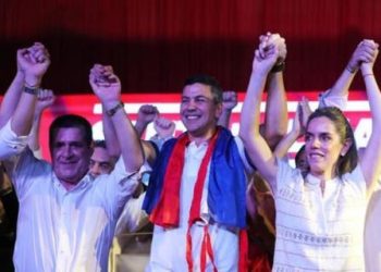 El oficialista Santiago Peña gana presidencia de Paragüay