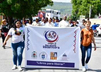 Interior y Policía inicia jornada deportiva con más de 500 atletas