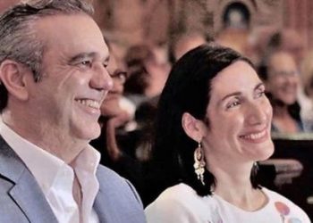 Abinader y Raquel Arbaje asistirán a la coronación del Rey Carlos lll