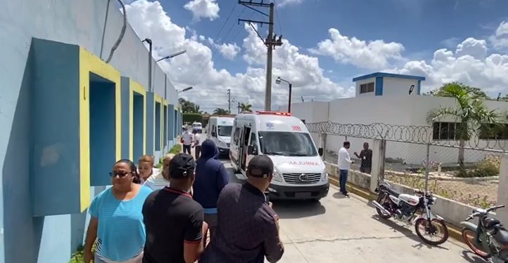 Al menos 12 estudiantes intoxicados por pesticidas en escuela de San Francisco de Macorís