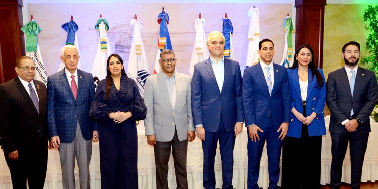 97 % de la población dominicana tiene su seguro familiar salud