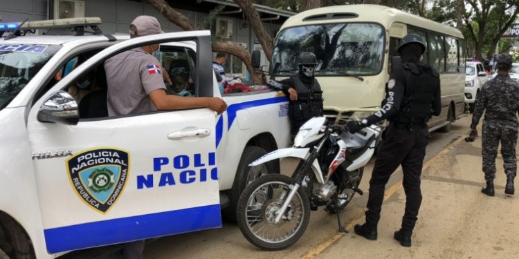 PN apresa a pareja dedicada a cometer asaltos en sectores de Santiago