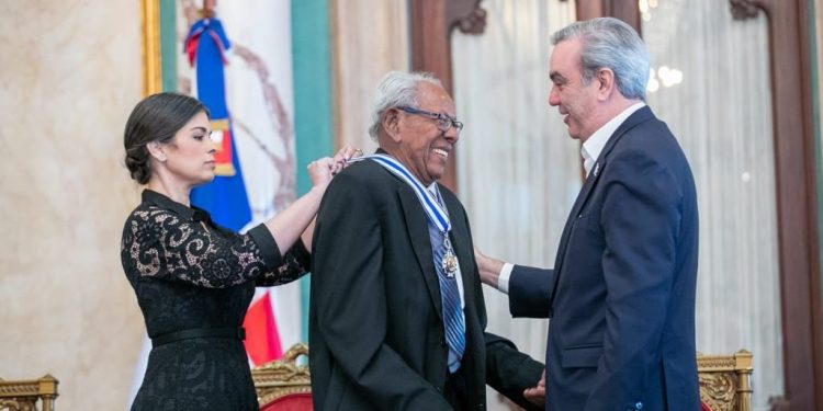 Condecoran tres luchadores contra tiranía de Trujillo