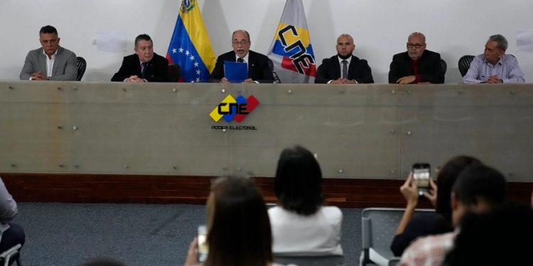 Oposición venezolana anuncia que elegirá su candidato presidencial