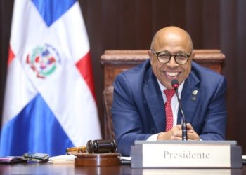 Diputados aprueban en primera lectura proyecto modifica Ley sobre Cámara de Comercio