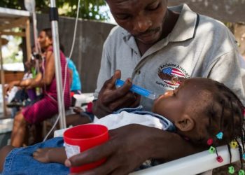 Ministro de Salud Pública confirma brote de cólera en Enriquillo; situación está «controlada»