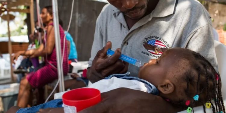 Ministro de Salud Pública confirma brote de cólera en Enriquillo; situación está «controlada»