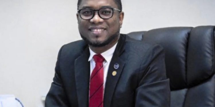 Querella contra presidente CC: MP dice no hubo acoso sexual, sí conducta reprochable