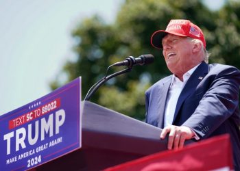 Elegido el gran jurado que decidirá si imputa a Trump por injerencia electoral