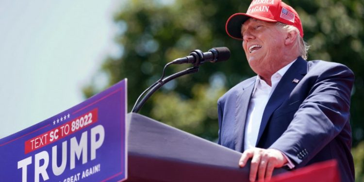 Elegido el gran jurado que decidirá si imputa a Trump por injerencia electoral