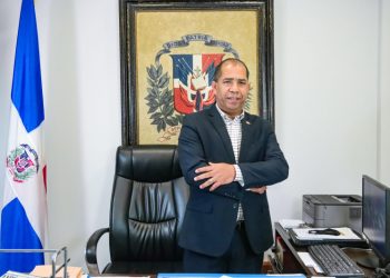 Cónsul en Barcelona admite consumo de alcohol pero niega que estuviera borracho durante choque