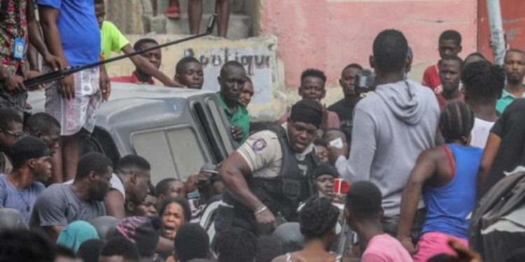 Haitianos anuncian marcha en la Capital