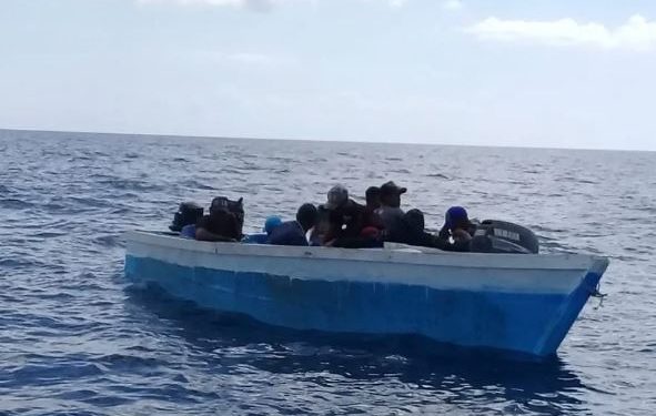 Repatrian a 24 dominicanos y 3 haitianos a intentaron llegar a Puerto Rico en viaje ilegal