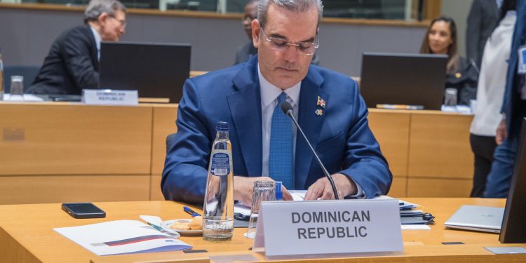 Presidente Abinader: República Dominicana no puede cansarse del tema haitiano