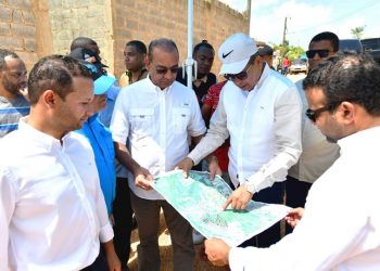 Gobierno invierte RD$15 mil millones en obras en SDE