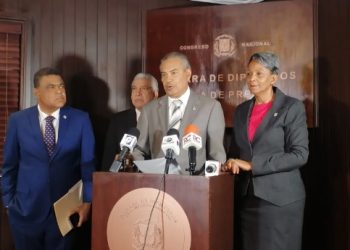 Diputados PLD tildan de golpe a productores acuerdo con Guyana