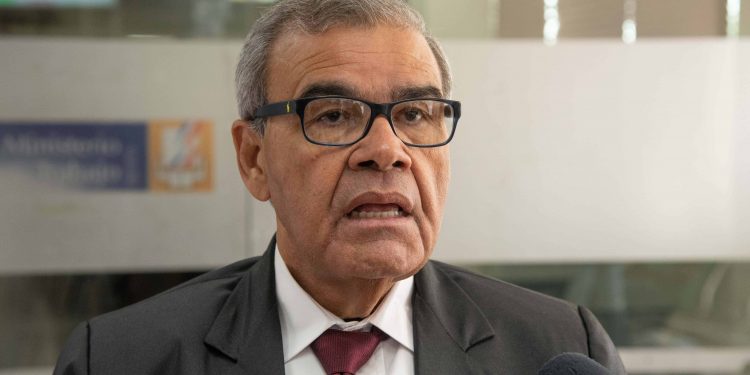 Presidente del CMD advierte paro de labores "va a seguir en escala"