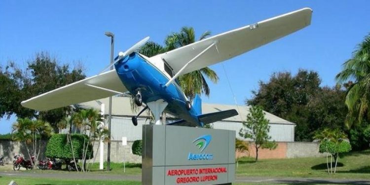 Cesac explica protocolos aplicados tras falsa alarma en vuelo de JetBlue en Puerto Plata