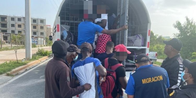 Migración deportó más de 26 mil haitianos durante el mes de julio