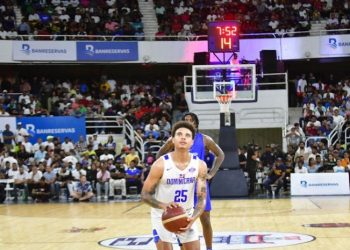 Dominicana vence a Memphis 91-84 con 30 puntos de Quiñones