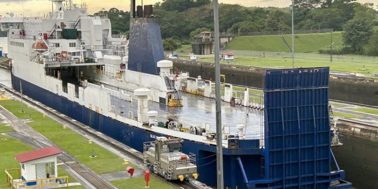 El Canal de Panamá busca desesperadamente agua para no morir