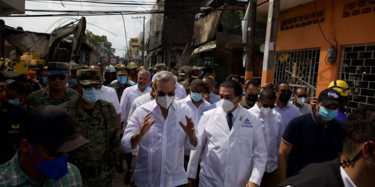 Abinader volverá este miércoles a SC; encabezará mesa de trabajo para definir acciones por tragedia