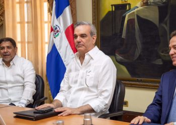 Presidente Abinader se reúne con Comisión Interministerial y sector arrocero para dar seguimiento al diálogo del arroz en el DR-Cafta