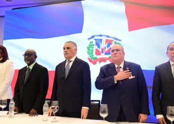 Miguel Vargas anuncia Alianza Opositora Rescate RD con el PLD y Fuerza del Pueblo