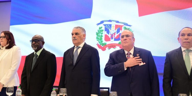 Miguel Vargas anuncia Alianza Opositora Rescate RD con el PLD y Fuerza del Pueblo