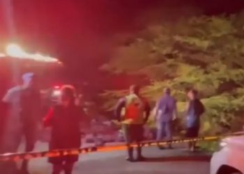 Al menos 13 muertos al caer vehículo en canal en Esperanza, Valverde