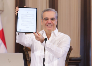 Luis Abinader inscribe hoy su precandidatura en casa nacional