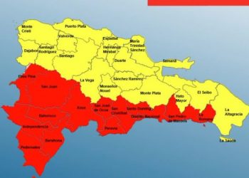 COE amplía niveles de alerta roja por avance de tormenta tropical Franklin