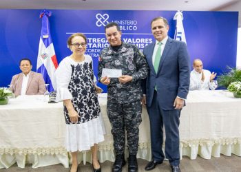 PGR distribuye RD$391 millones decomisados en casos de droga