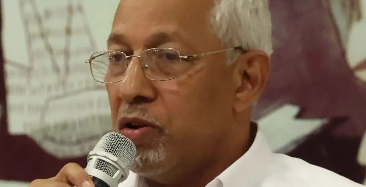 Titular Educación atribuye aspectos económicos, el conflicto editoras