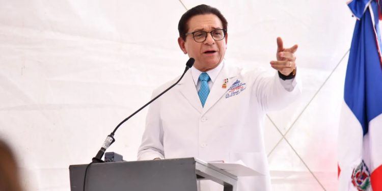 Ministro de salud esboza plan de salud 2030 para el país