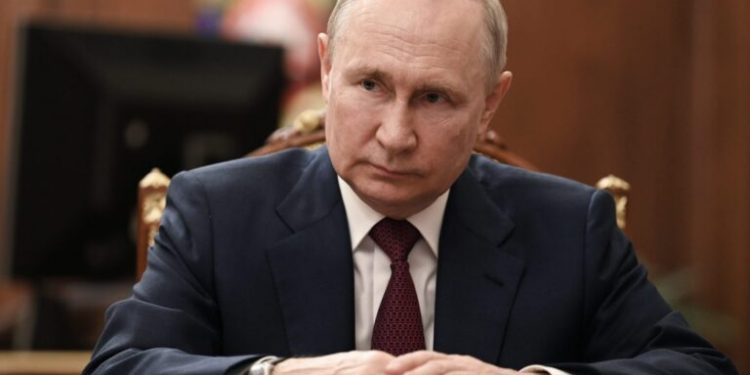 Putin pide al Gobierno controlar los precios internos de combustibles ante su alza