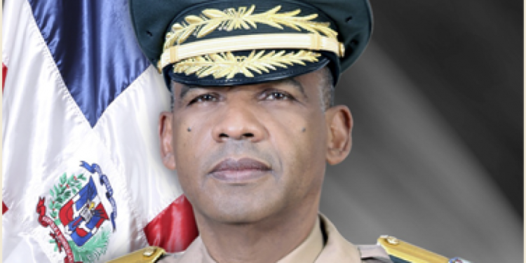 Abinader designa como jefe de la policía militar electoral al mayor general Juan José Otaño Jiménez