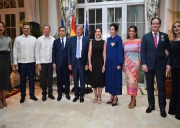 El Reino de España distingue a María Amalia León y Manuel Corripio