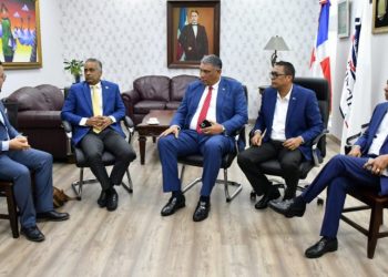 Gobierno elabora plan para tecnificar cuerpos de bomberos