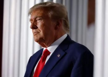 Juez de Georgia determina que el juicio contra Trump no empezará en octubre