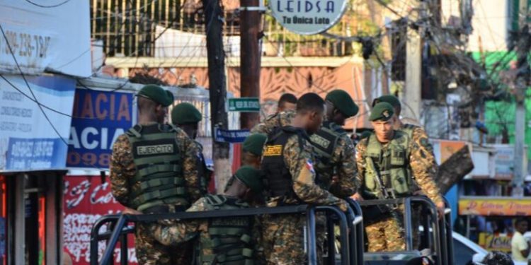 Fuerzas Armadas y Policía Nacional despliegan personal y equipo en el Capotillo