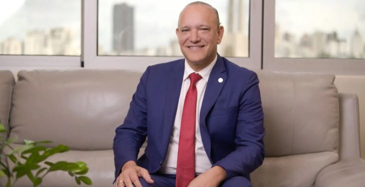 Ulises Rodríguez es declarado funcionario Público del Mes